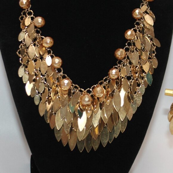 JC Statement Necklace with Matching Earrings - Picture 2 of 11